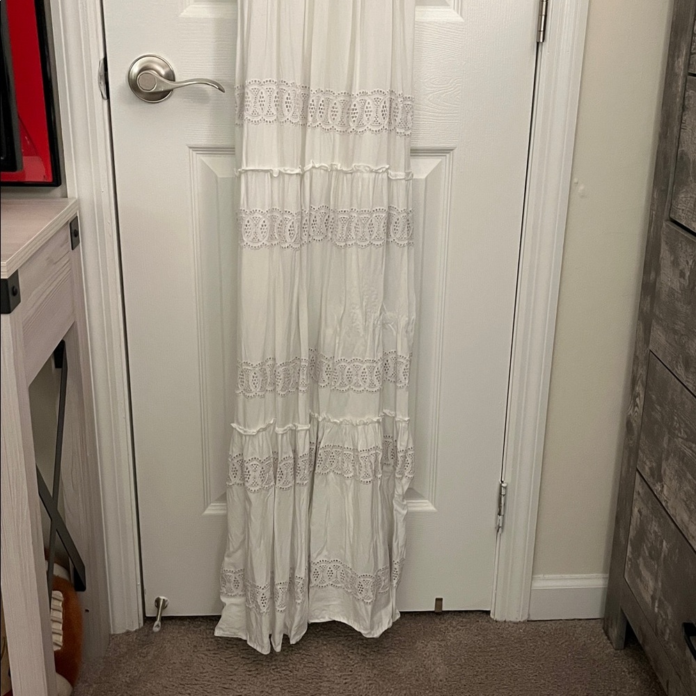 Jessica Simpson White Maxi Dress Size Medium - Picture 2 of 7
